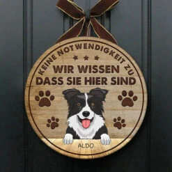 Der Hund Weiß, Dass Sie Hier Sind - Lustiges Personalisiertes Hundetürschild, Funny Personalized Dog Door Sign German -Pawfect House Store 6.Thumbnail2 8d4e074e e9d8 4ca1 a183 736e4ad7458c