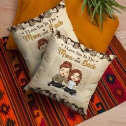 We Love You To The Moon And Back - Gift For Mom, Personalized Pillow (Insert Included) -Pawfect House Store 6.thumbnail3 ef331e98 fd67 4697 a7a4 df4a1c25dcef