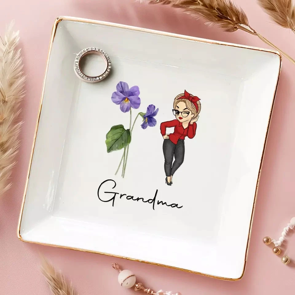 Grandmother Is The Heart Of Our Family - Family Personalized Custom Jewelry Dish - Gift For Mom, Grandma 3 Grandmother Is The Heart Of Our Family - Family Personalized Custom Jewelry Dish - Gift For Mom, Grandma - Image 3
