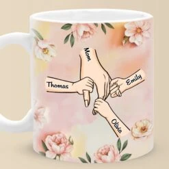 A Garden Of Love Grows In A Grandmother's Heart - Family Personalized Custom Mug - Gift For Mom, Grandma