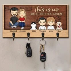 Love, Life & Family - Family Personalized Custom Home Decor Key Hanger, Key Holder - House Warming Gift For Family Members, Pet Owners, Pet Lovers