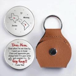 Distance Means Nothing To The Heart - Family Personalized Custom Pocket Hug - Mother's Day, Gift For Mom, Grandma